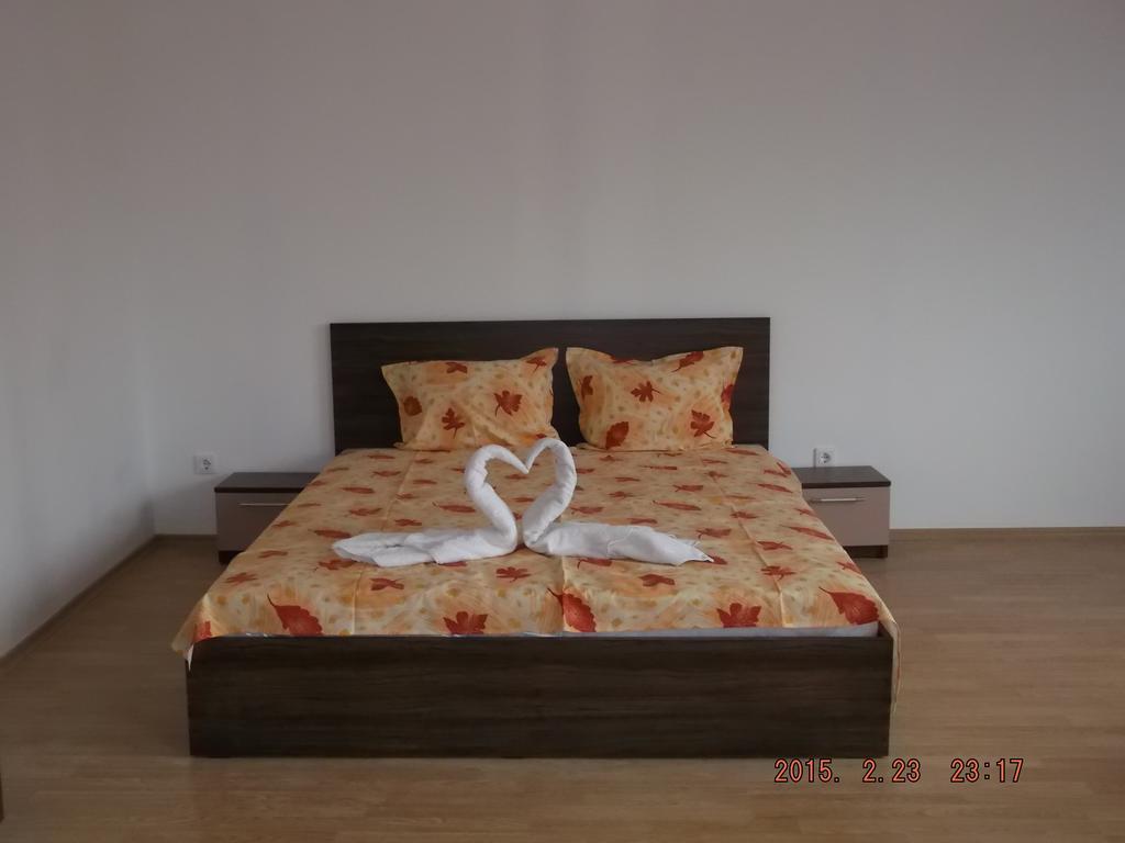 Dima Popova Apartments Tsarevo Oda fotoğraf