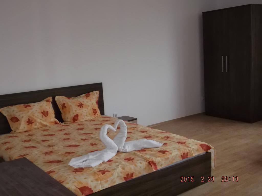 Dima Popova Apartments Tsarevo Oda fotoğraf